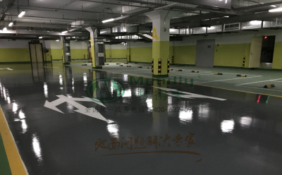 ‌旧地面翻新方案：新疆环氧地坪涂层覆盖混凝土裂缝修复技术